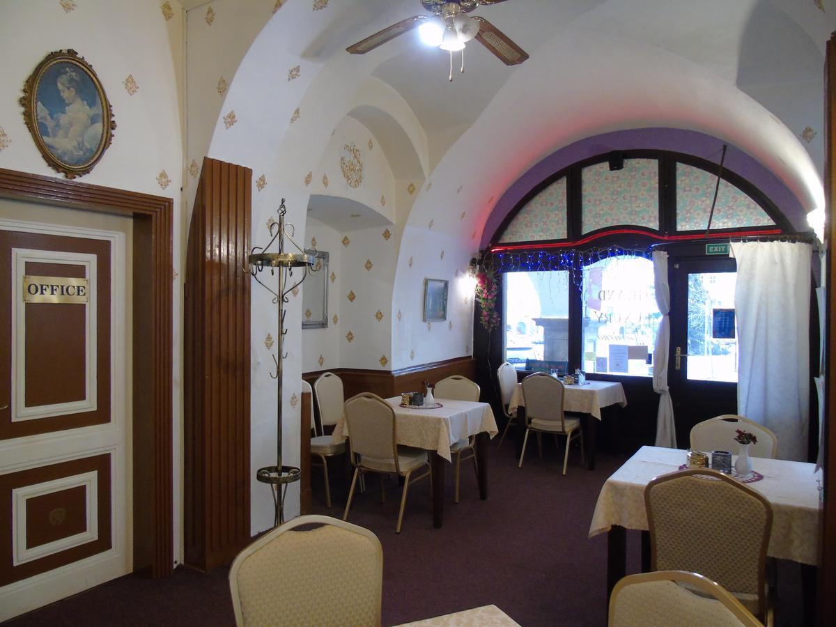 Gl Hotel Trutnov Ngoại thất bức ảnh