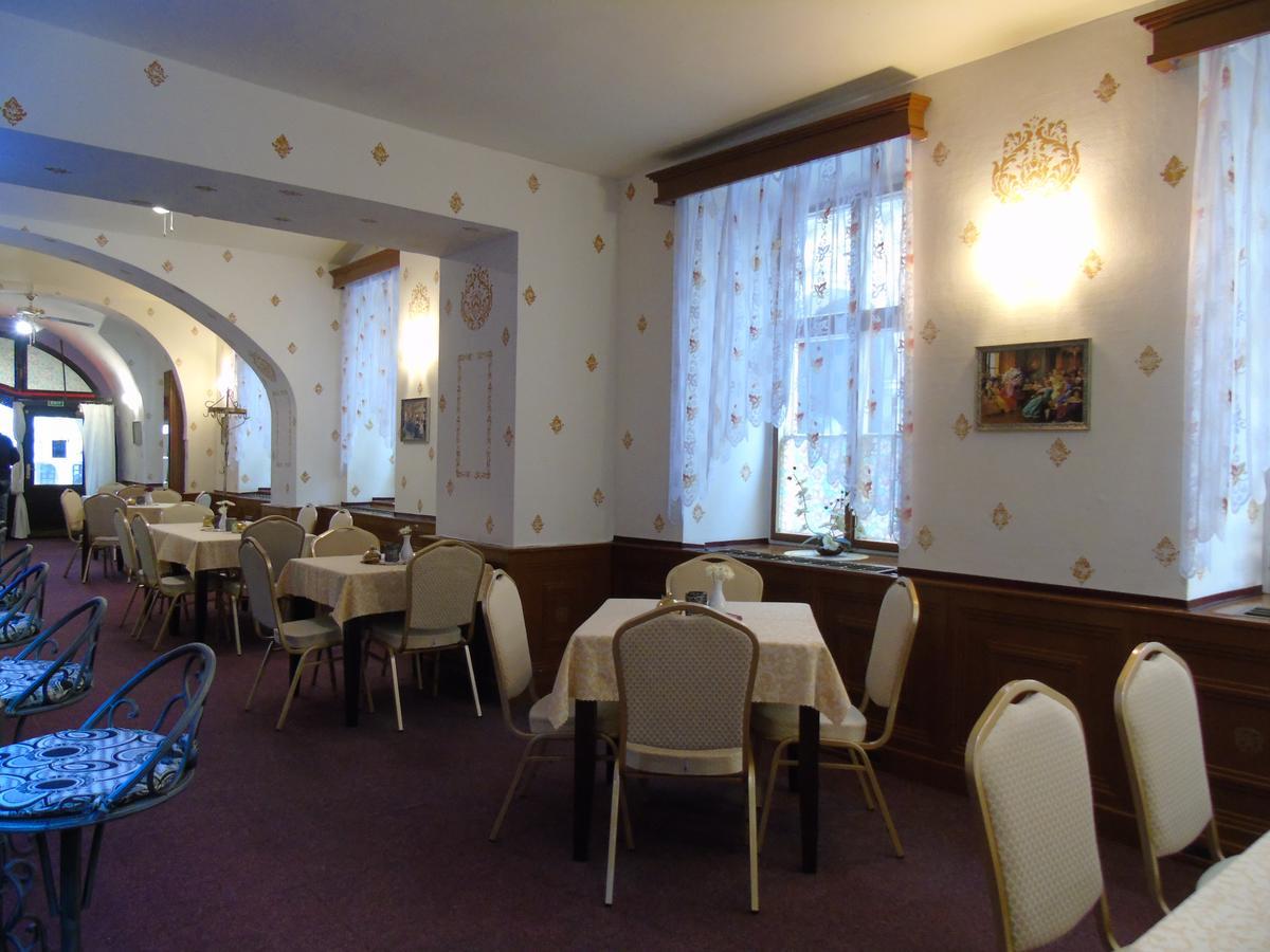 Gl Hotel Trutnov Ngoại thất bức ảnh