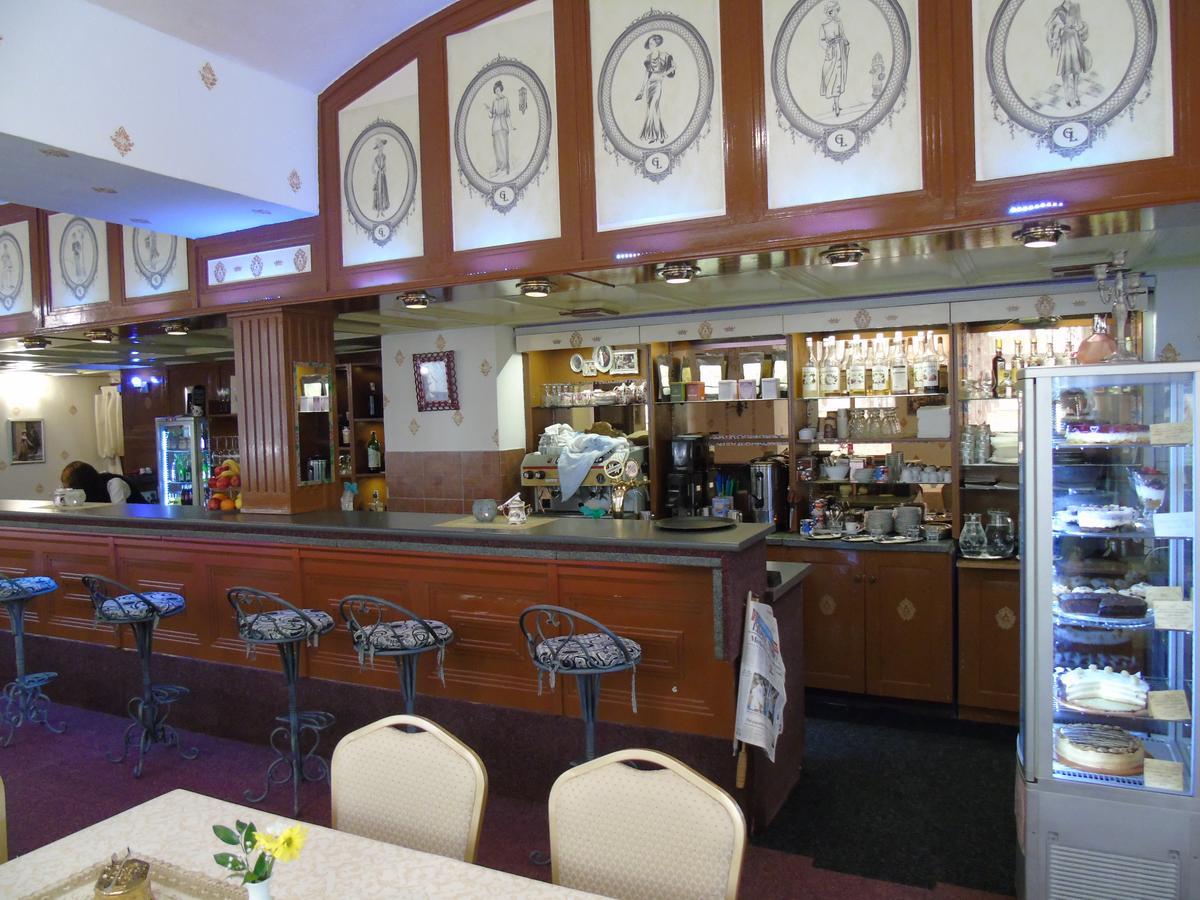 Gl Hotel Trutnov Ngoại thất bức ảnh