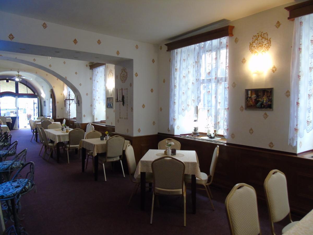 Gl Hotel Trutnov Ngoại thất bức ảnh