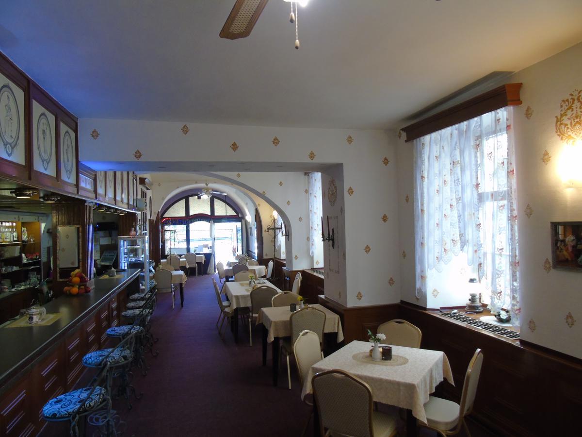Gl Hotel Trutnov Ngoại thất bức ảnh