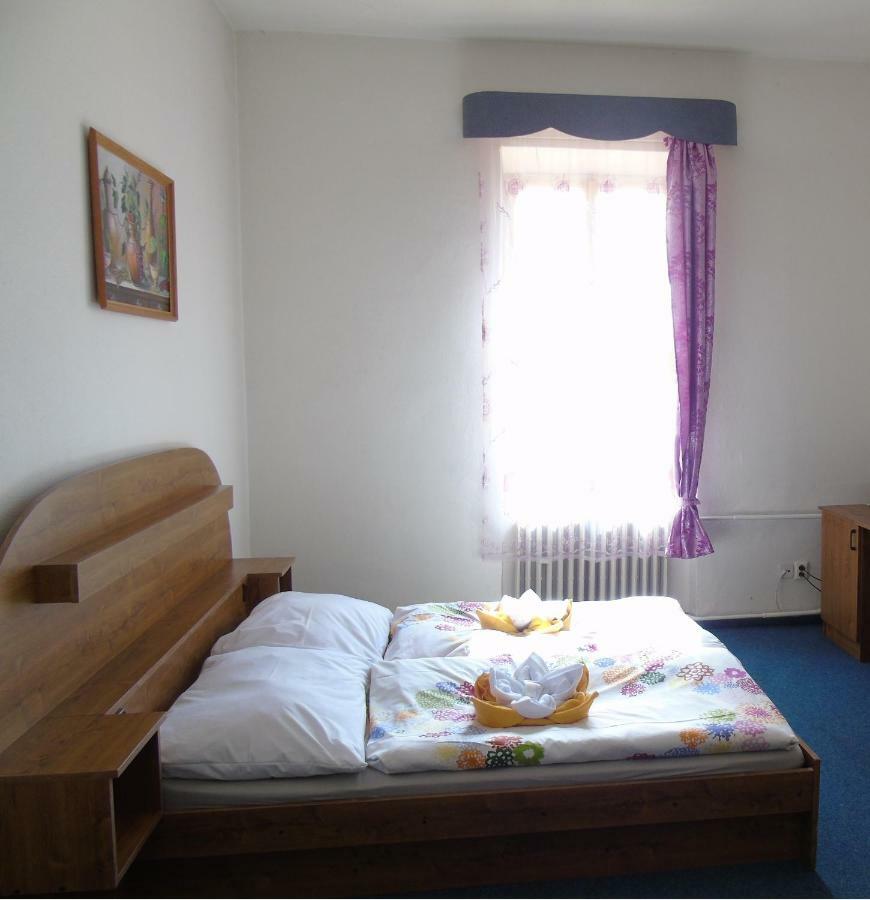 Gl Hotel Trutnov Ngoại thất bức ảnh